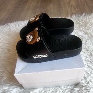 Moschino toddler slides